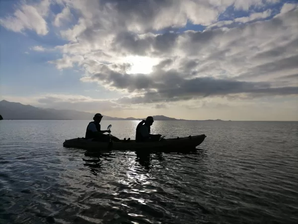 Sonnenuntergangs Kajaktour mit Momo Tours Ishigaki